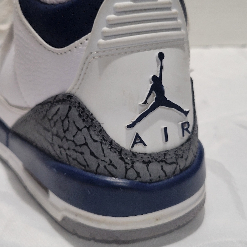Air Jordan 3 Retro 2023 Midnight Navy 5.5 Youth Sneakers - Picture 16 of 16